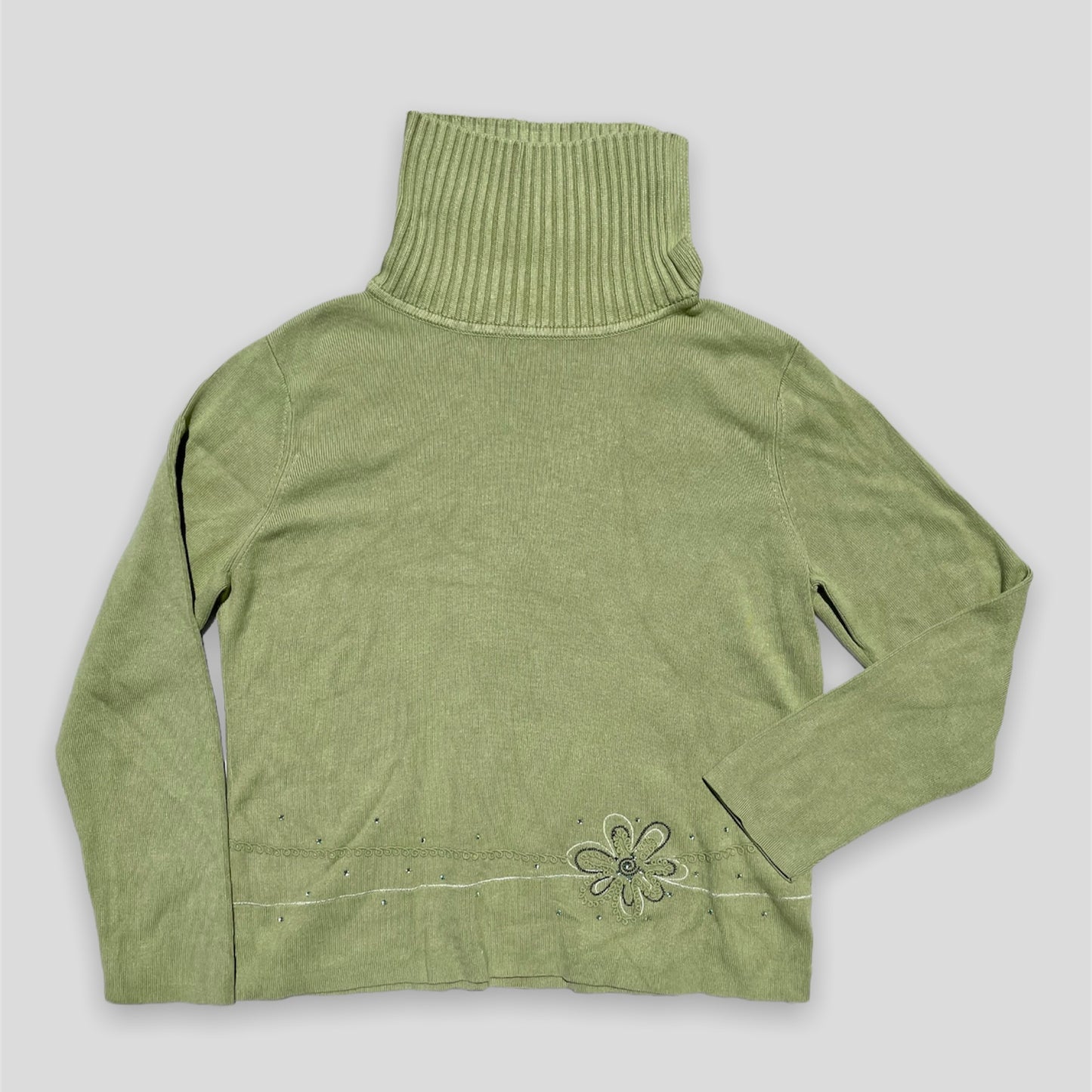 Green Embroidered Turtleneck - Zoehify 