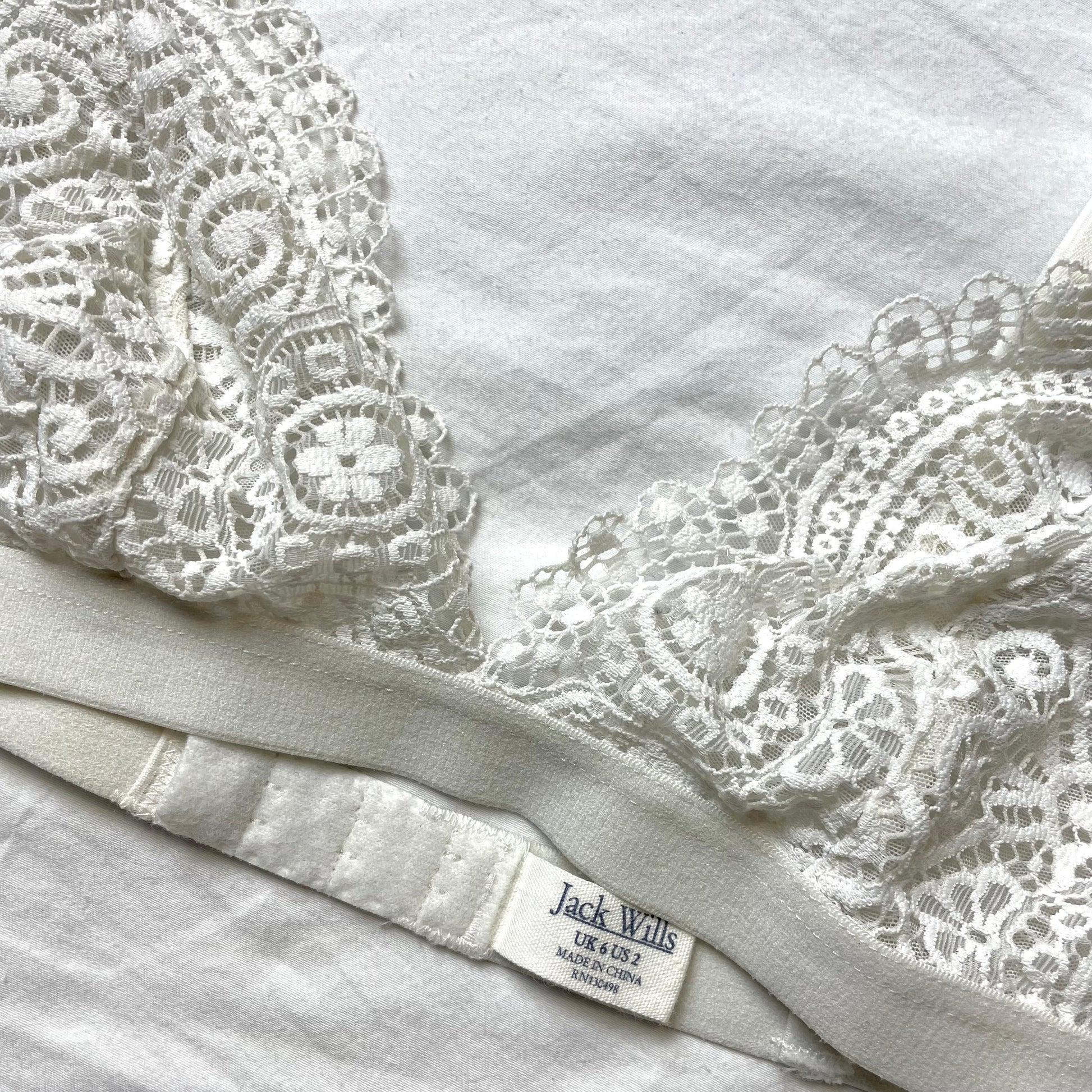 Jack Wills White Lace Bralette - Zoehify 