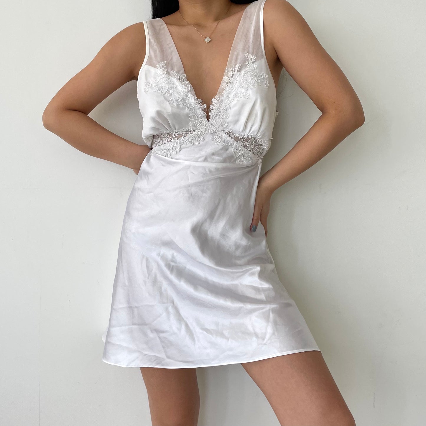 Pearl White La Vie En Rose Lace Plunge Neck Satin Slip Mini Dress - Medium