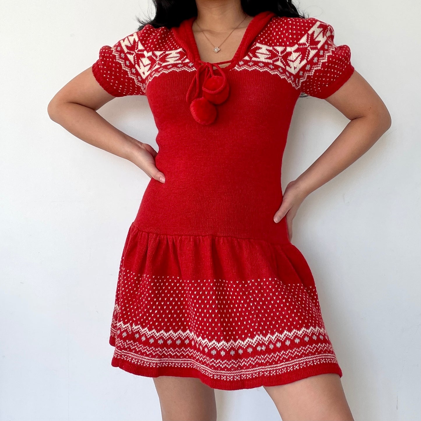 BNWT OLIVE des OLIVE Red Hooded Short Sleeve Knit Dress - Small