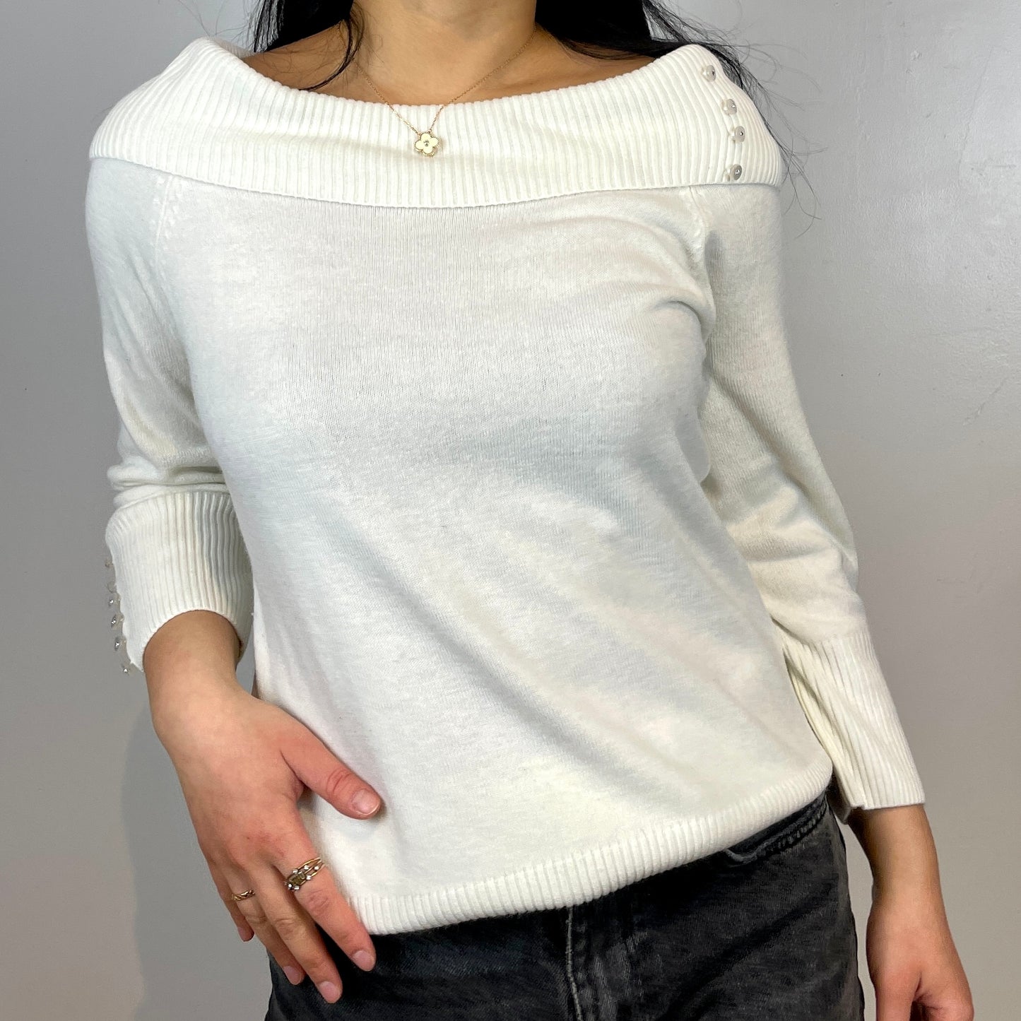 White Boat Neck Jumper - Zoehify 