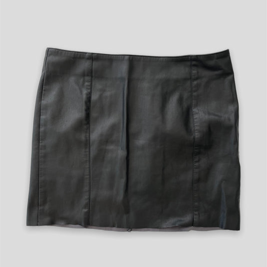 H&M Black Faux Leather Mini Skirt - Large