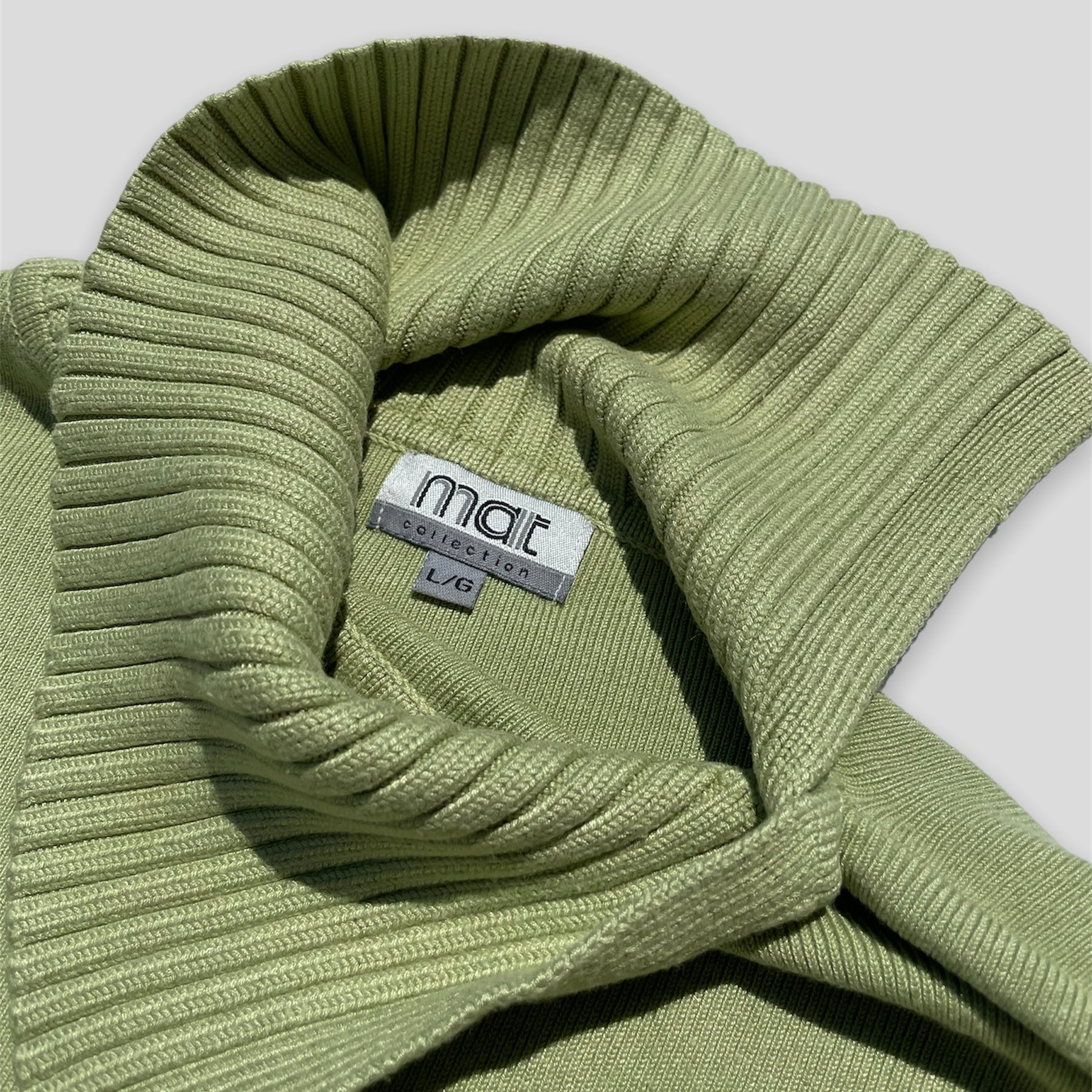 Green Embroidered Turtleneck - Zoehify 