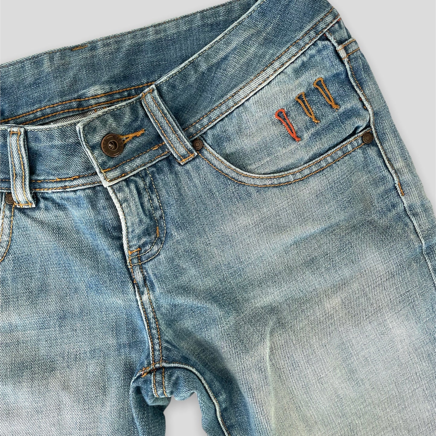 Diesel Low Rise Jeans - W27