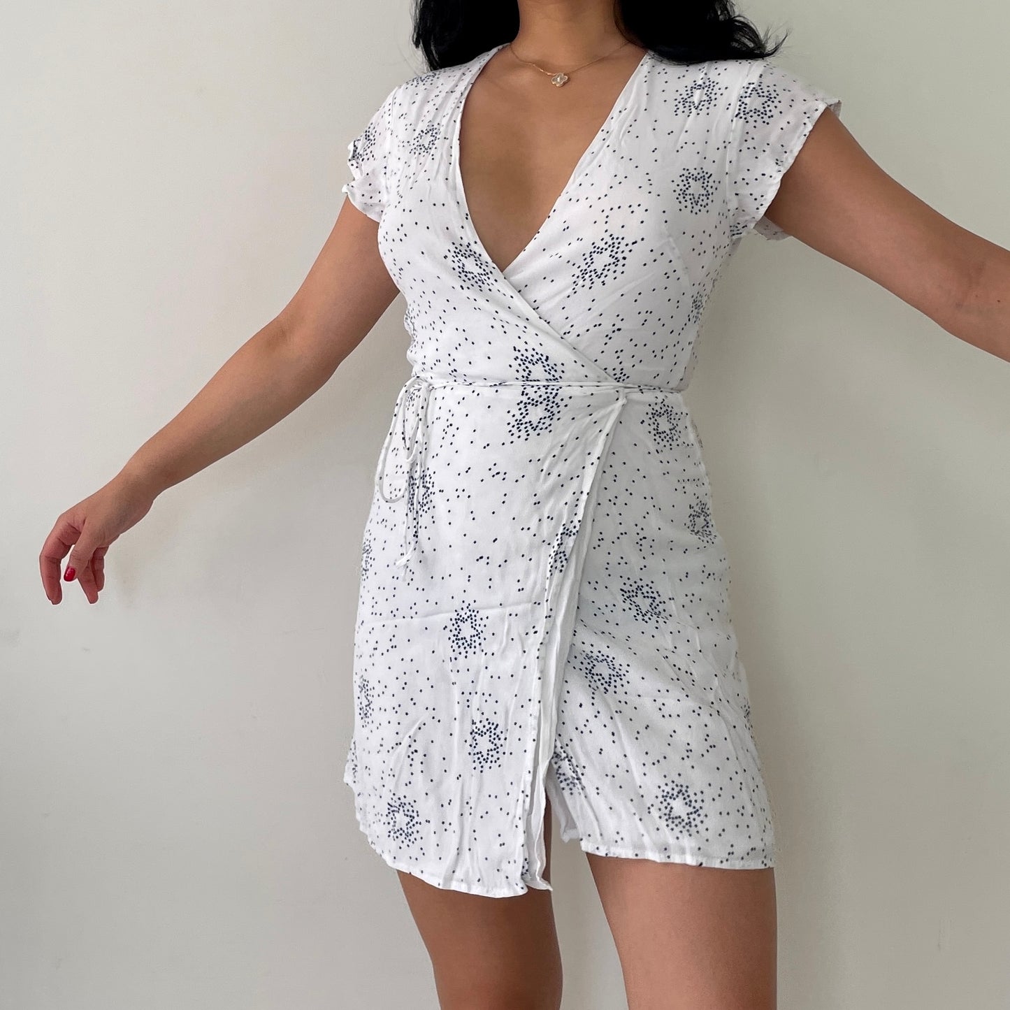 Rails White V-Neck Short Sleeve Wrap Dress W/ Navy Stars